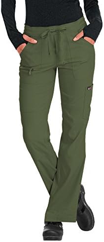 Go green with stylish olive pants: a trendy addition to your wardrobe!